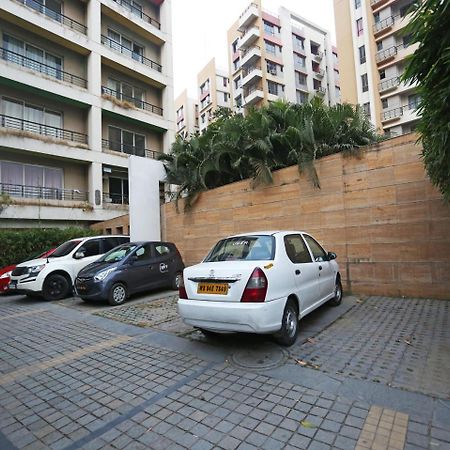 Capital O 10212 Hotel West Willows Xanadu Kalküta Dış mekan fotoğraf