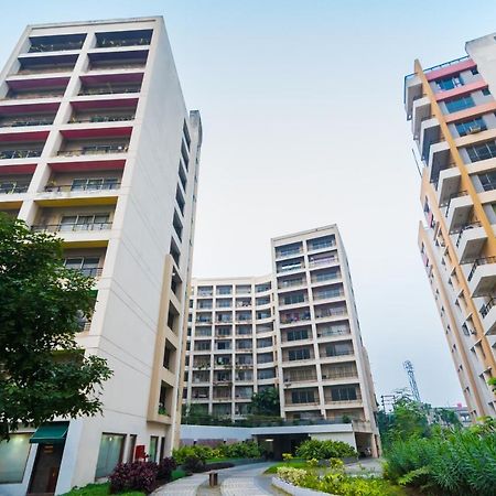 Capital O 10212 Hotel West Willows Xanadu Kalküta Dış mekan fotoğraf